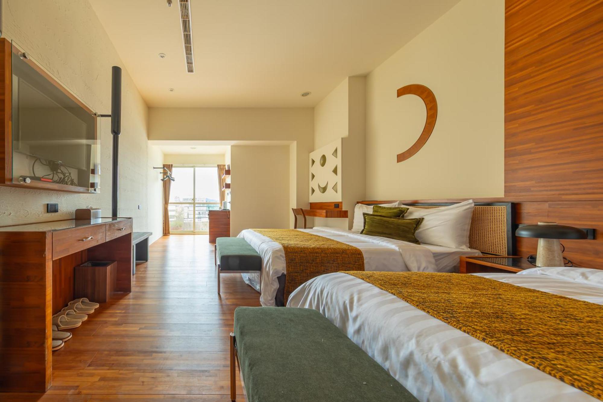 Sun Moon Lake Itathao Vacation Inn With Elevator Yuchi Exterior photo