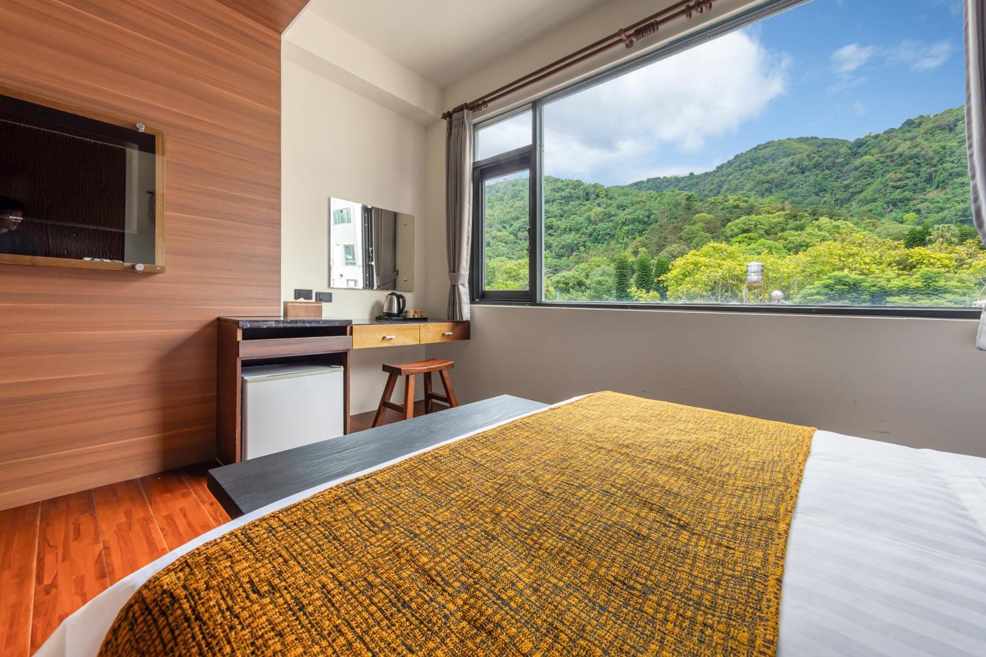 Sun Moon Lake Itathao Vacation Inn With Elevator Yuchi Exterior photo