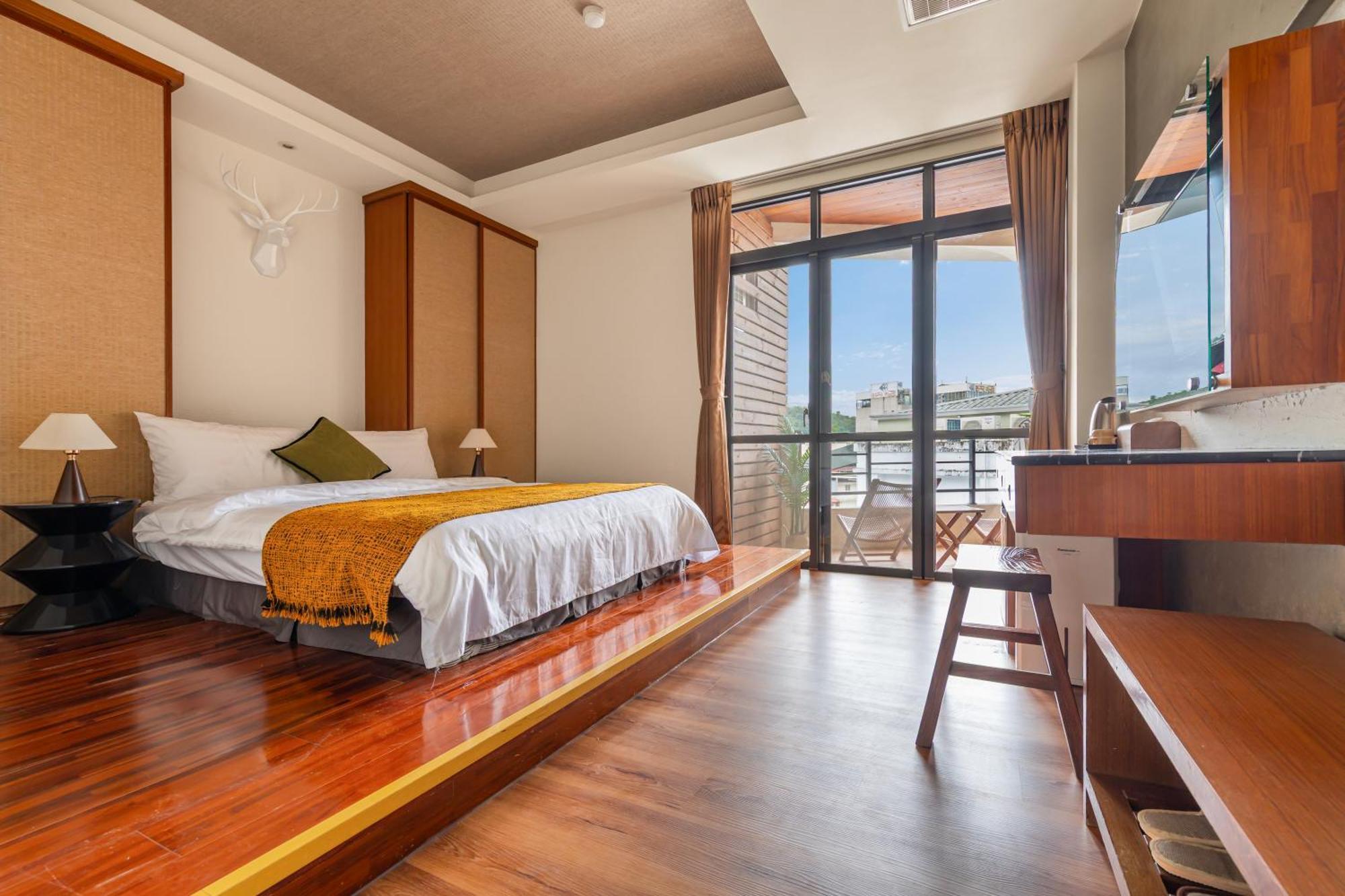 Sun Moon Lake Itathao Vacation Inn With Elevator Yuchi Exterior photo