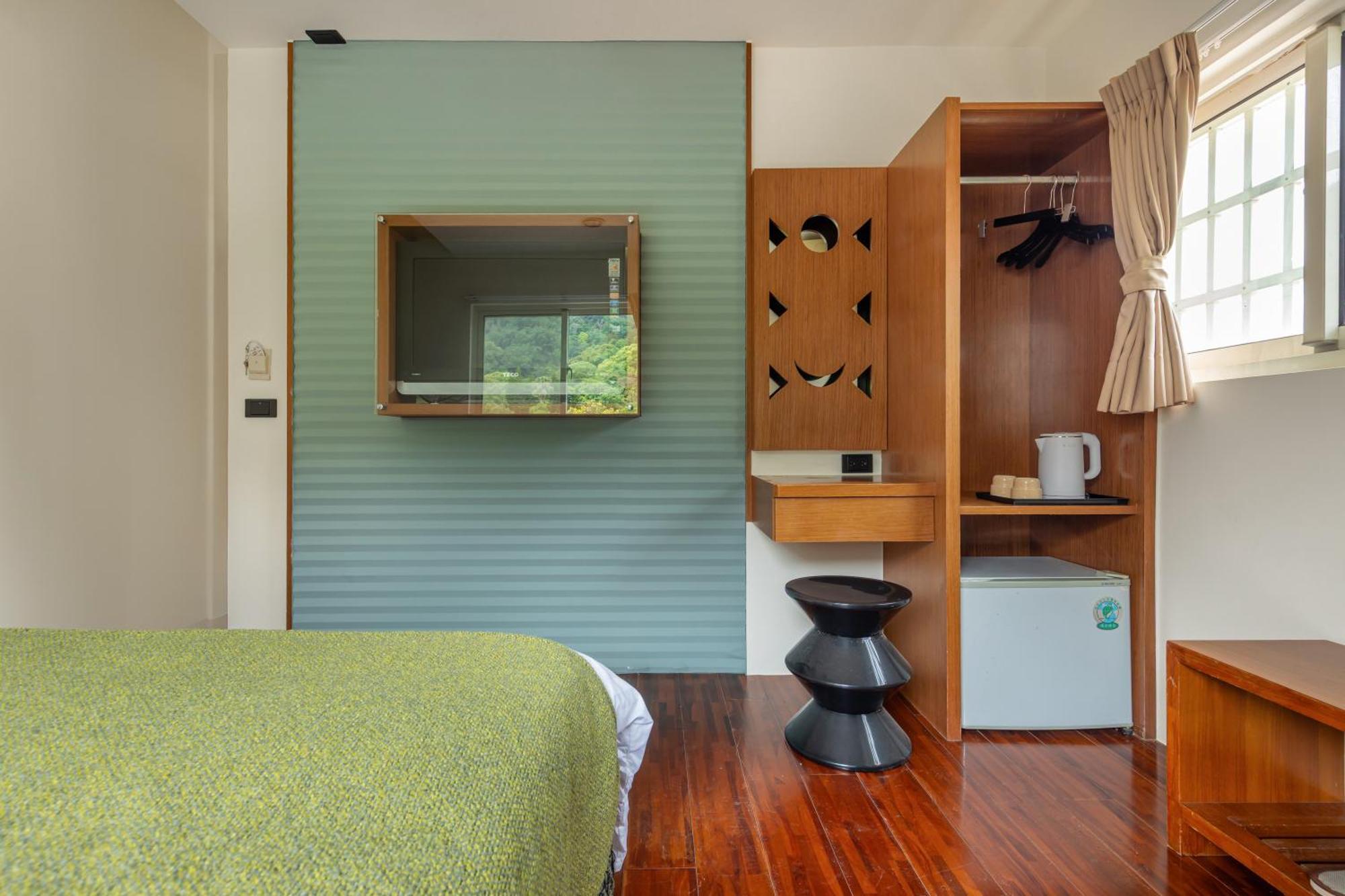 Sun Moon Lake Itathao Vacation Inn With Elevator Yuchi Exterior photo